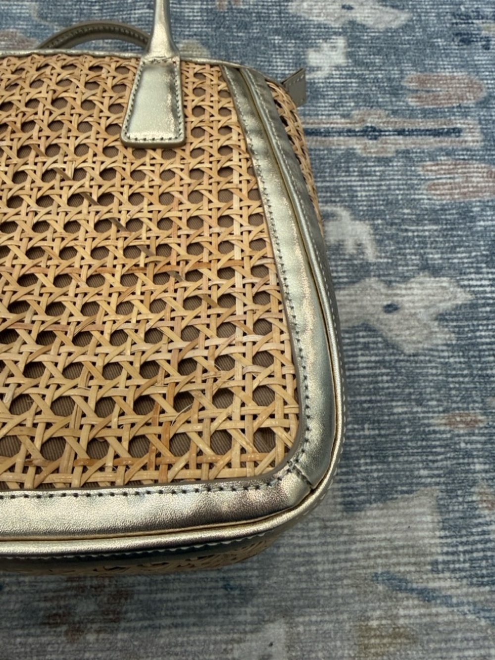 ⭐️ Talbots ⭐️ LIKE NEW ⭐️ METALLIC LEATHER RATTAN SATCHEL with STRAP ⭐️ - Picture 9 of 14